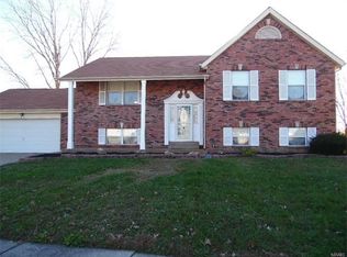 913 Cades Cv, Florissant, MO 63031