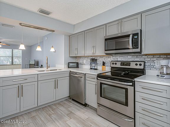 4th image of 110 Desoto Pkwy APT 6