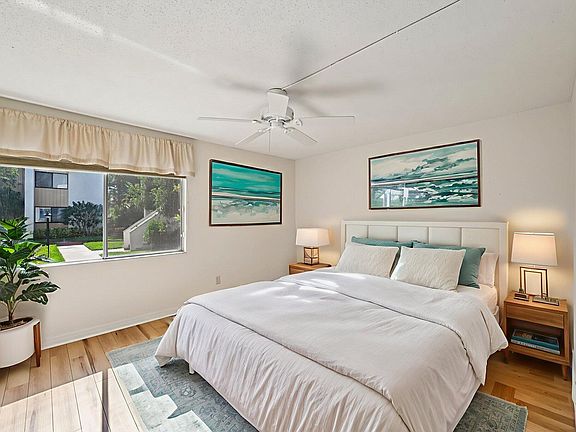 4th image of 1501 NE 13th Terrace #H1