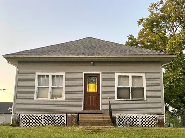 803 W 9th St, Boone, IA 50036