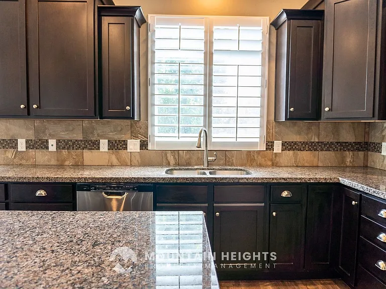 3953 W Sand Lake Dr — Photo 12