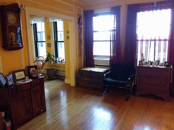 4th image of 3520 N Lake Shore Dr APT 5P
