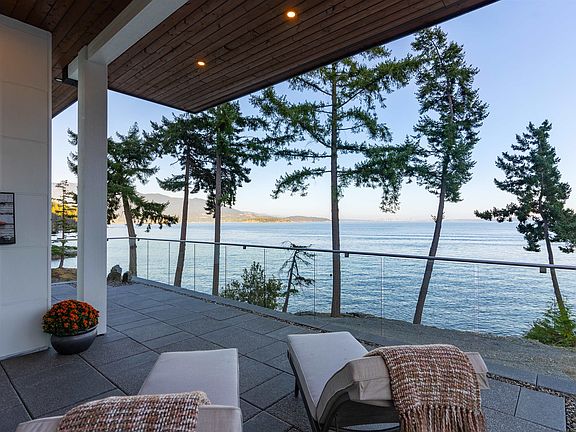 3rd image of 239 Shore Ln