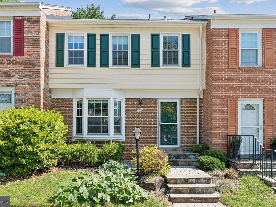 1st image of 20 Marwood Ct