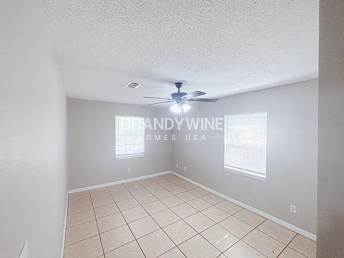803 E Baker St — Photo 10