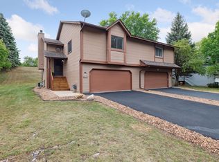 6663 Kara Dr, Eden Prairie, MN 55346