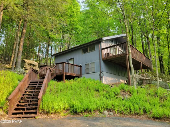 146 N Gate Rd, Lake Ariel, PA 18436