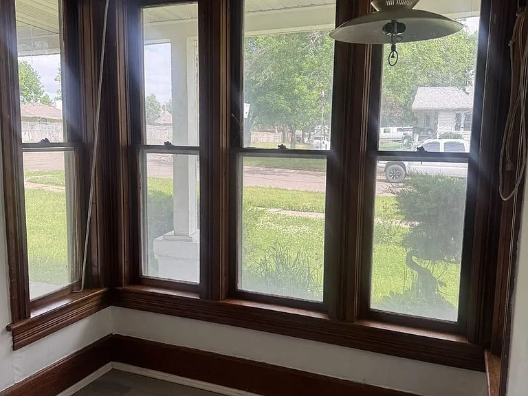 6801 Lexington Avenue — Photo 3