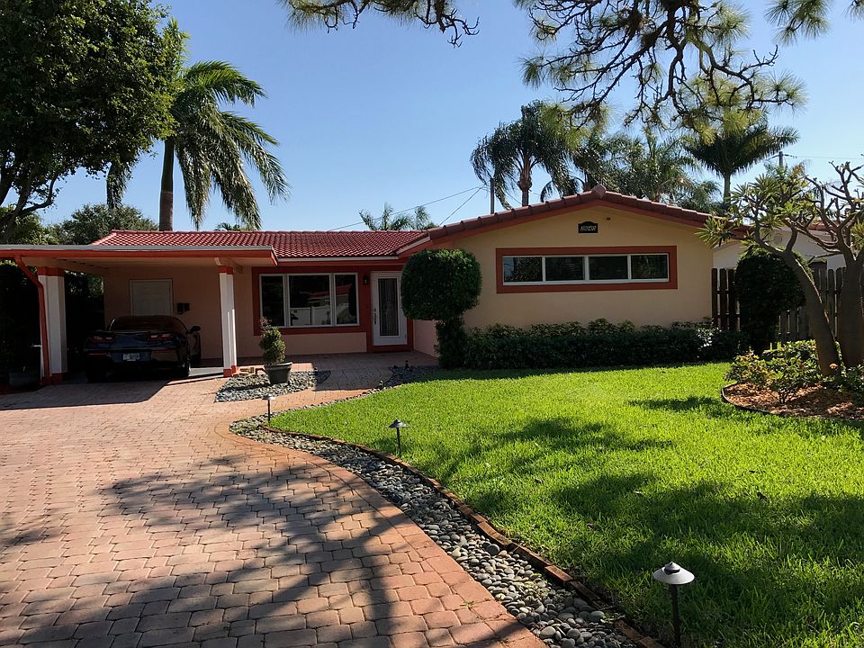 1st image of 2640 NE 20th Ave