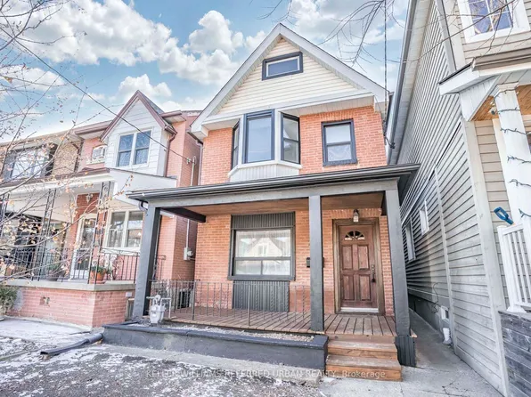 226 Harvie Ave, Toronto, ON M6E 4K6