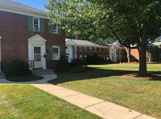 45 Robin Rd, West Hartford, CT 06119