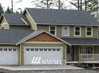 710 Grove Ln, Rainier, WA
