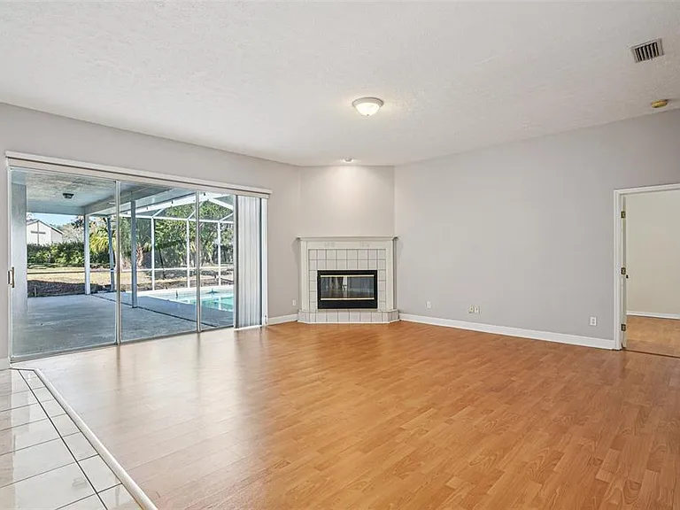 918 Academy Dr — Photo 12