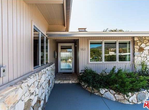 5th image of 961 Glenhaven Dr