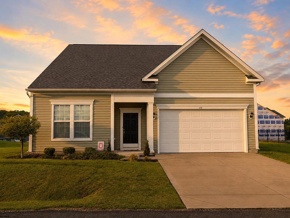 1st image of 19 High Mountain Dr