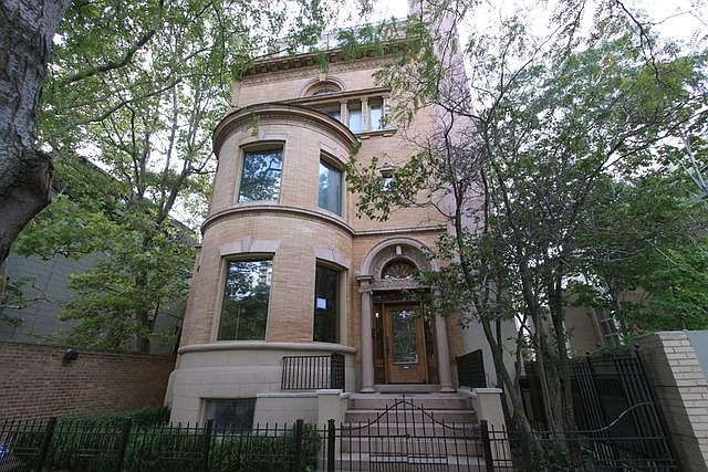 1st image of 1352 N Lasalle Dr #1352