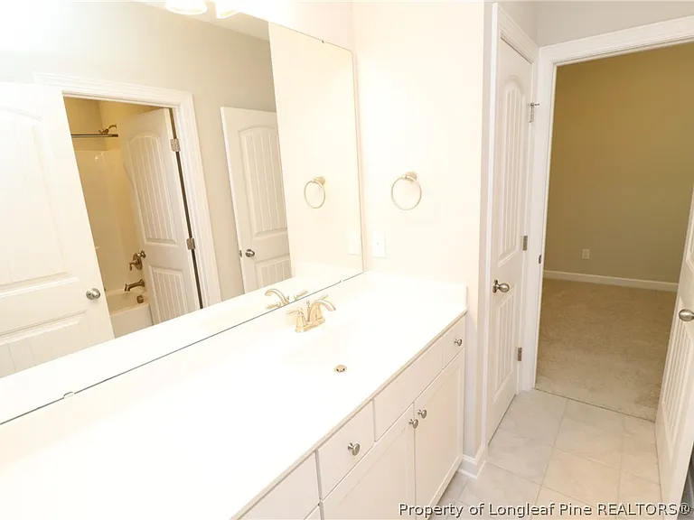 240 Mystwood Hollow Cir — Photo 42