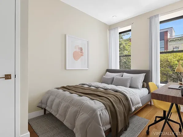 385 Chauncey Street image 5 of 9