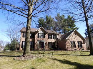 52480 Woodington Ct, Granger, IN 46530