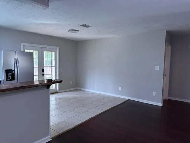 2145 Portsmouth Cir — Photo 11