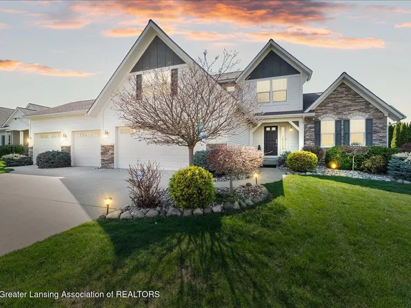 10733 Ireland Dr, Grand Ledge, MI 48837