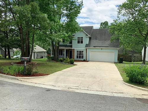 102 Denning Cir Photo 1