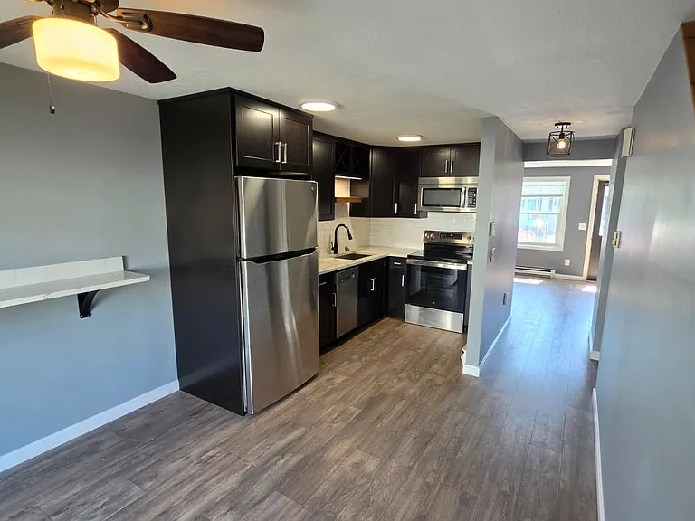 794 Court St #D — Photo 8