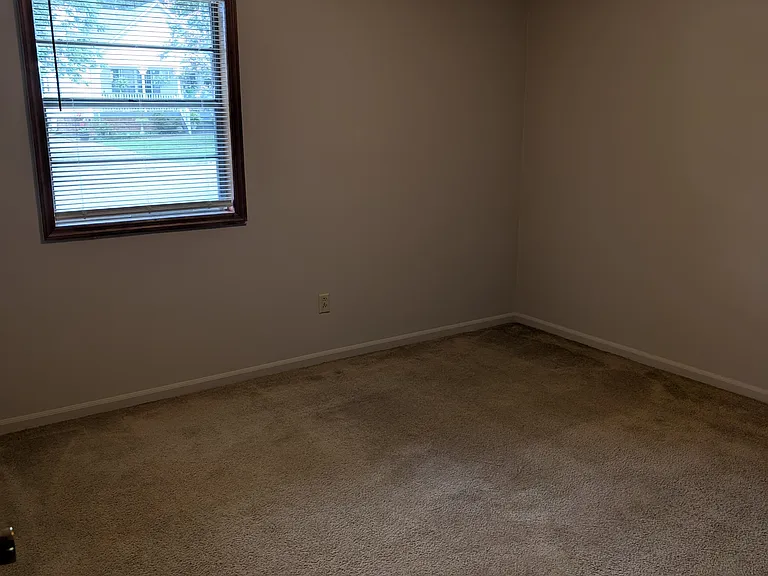 152 Hinkle St #2 — Photo 3
