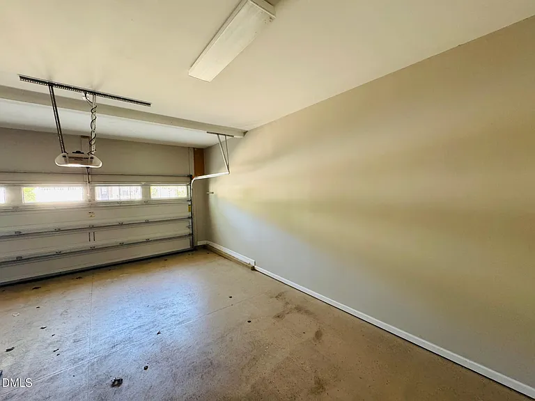 3913 Wedonia Dr — Photo 25