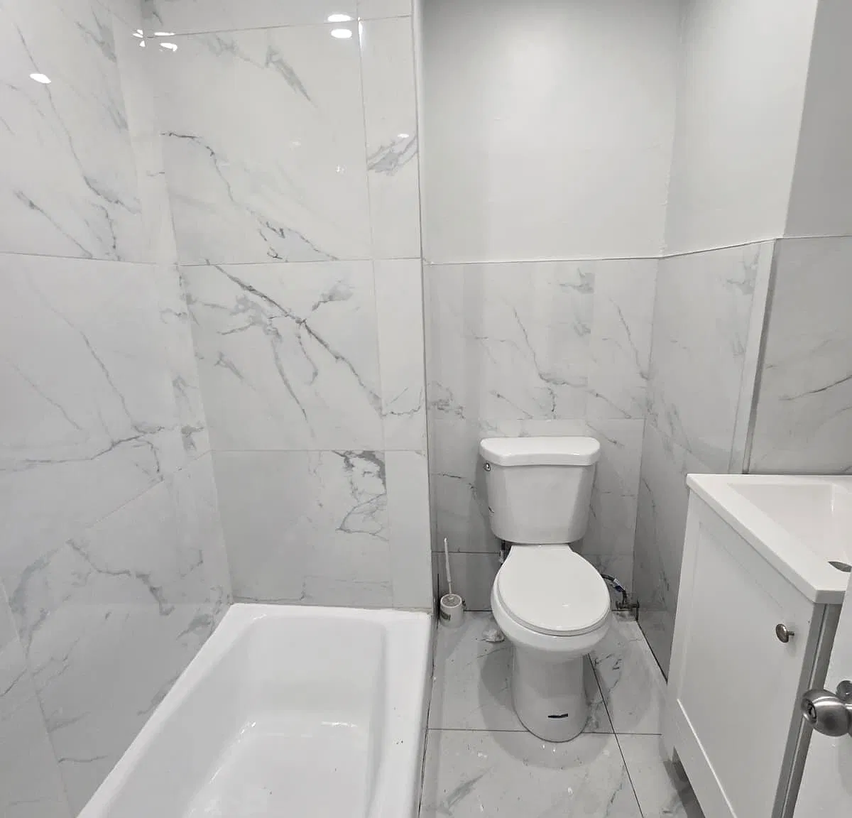 5 bed, $3,400 — Photo 4