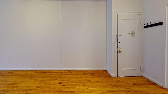 Rented by Bond New York | media 11