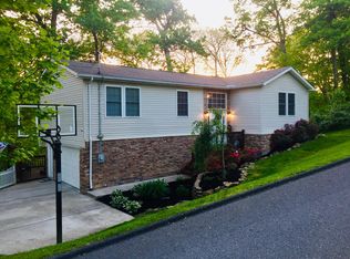 411 Ashley Ln, Summersville, WV 26651