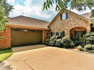 520 Abbey Rd, Lindale, TX 75771