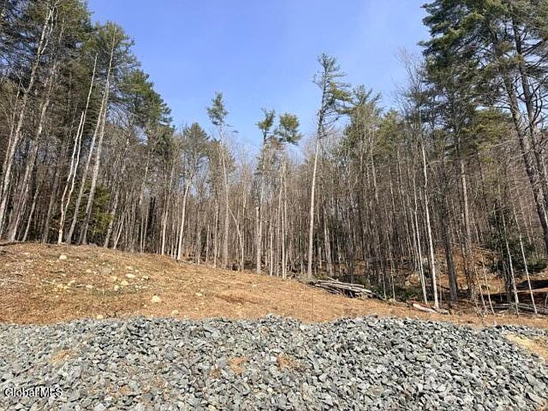 3rd image of 1397 N Shore Road