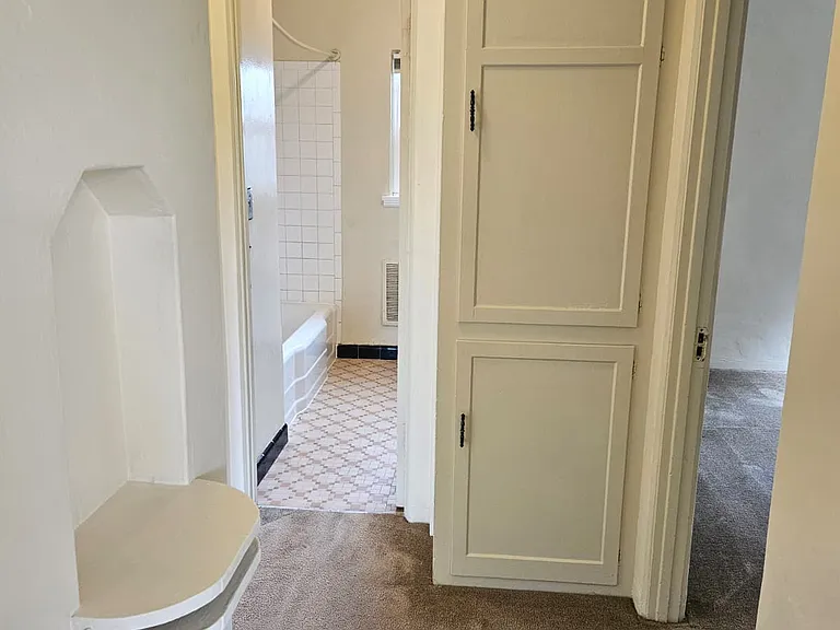 5728 Adelaide Ave — Photo 18