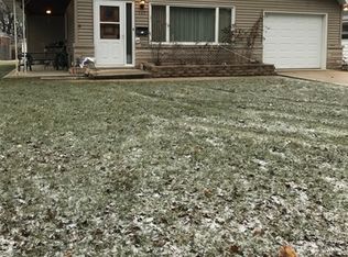 133 Reedwood Dr, Joliet, IL 60436