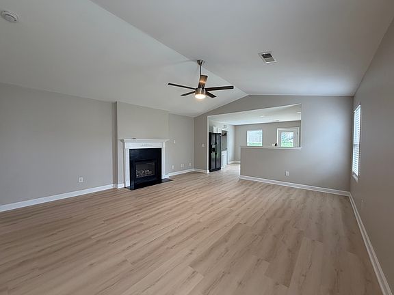 5th image of 3963 Heather View Ln