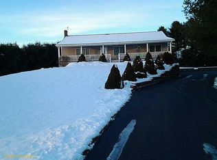 11 Keene Dr, Gorham, ME 04038