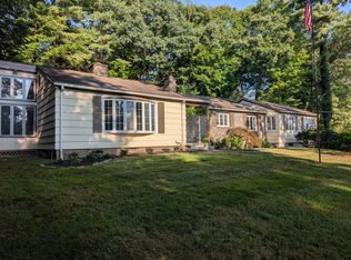 37 Brookside Dr, Wilbraham, MA 01095