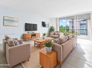 3100 N Pine Island Rd #305, Fort Lauderdale, FL 33351
