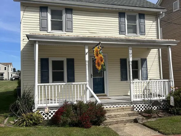 207 N Main St, Saint Georges, DE 19733