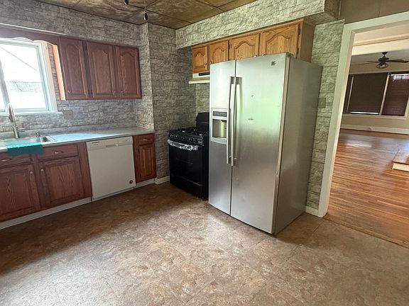 5th image of 713 N 3rd St