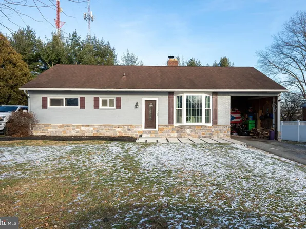 39 Pilgrim Dr, Lancaster, PA 17603