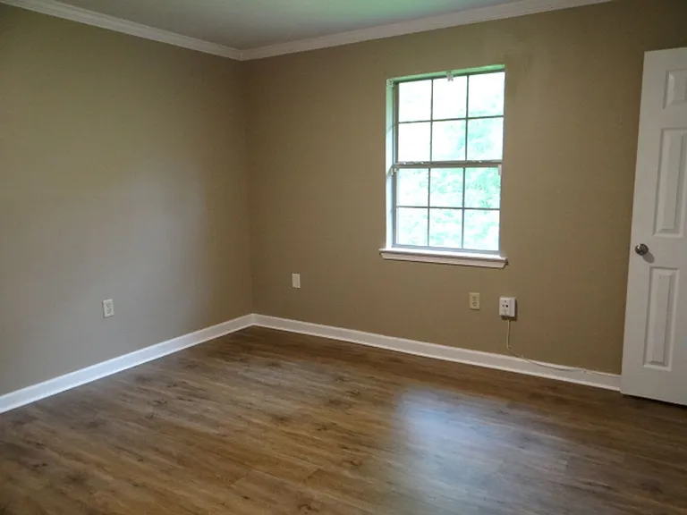 1136 Boreas Dr — Photo 7