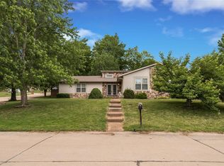 1423 Shawnee Ct, Arnold, MO 63010