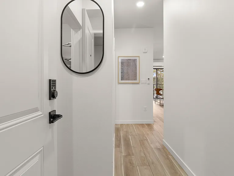 The Meadowlark Apartments — Photo 48