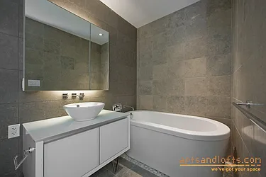 Rented by aptsandlofts.com
