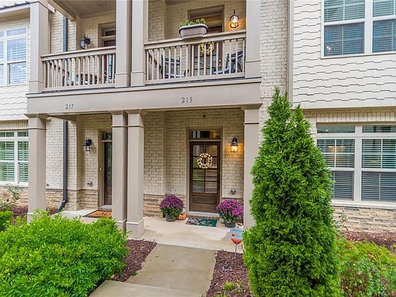 4th image of 213 Coronet Woods Ct