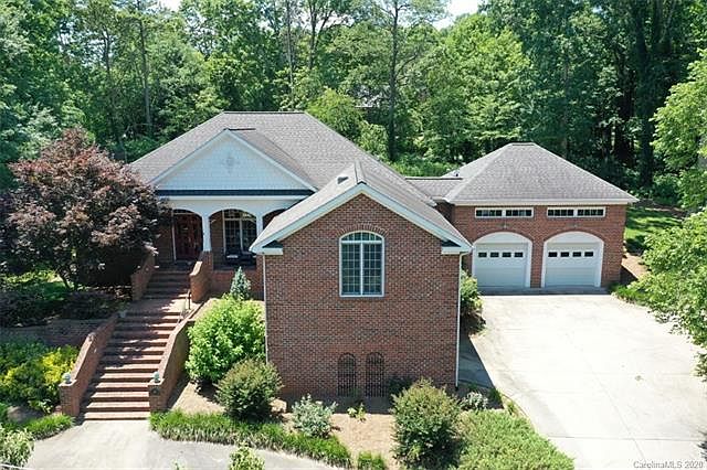 1st image of 409 Westchester Rd