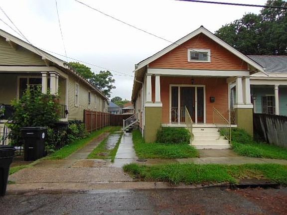 2nd image of 525 Elmira Ave